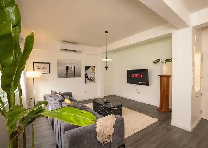 2-bedroom Penthouse In The Heart Of Silom - 4a Апартаменты
